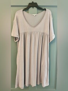 Chic Soul Silver GrayV-Neck Babydoll Tunic